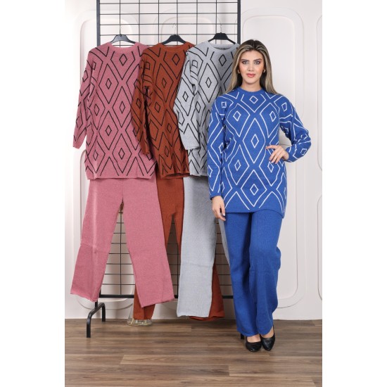 Gorgeous women's fleece pajamas