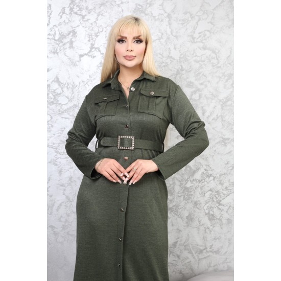 Casual dress with buttons along the length, wonderful detail, green