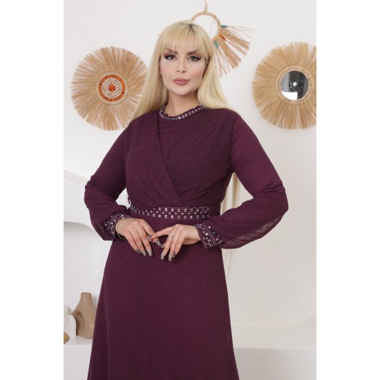 Casual/evening dress with a soft burgundy detail