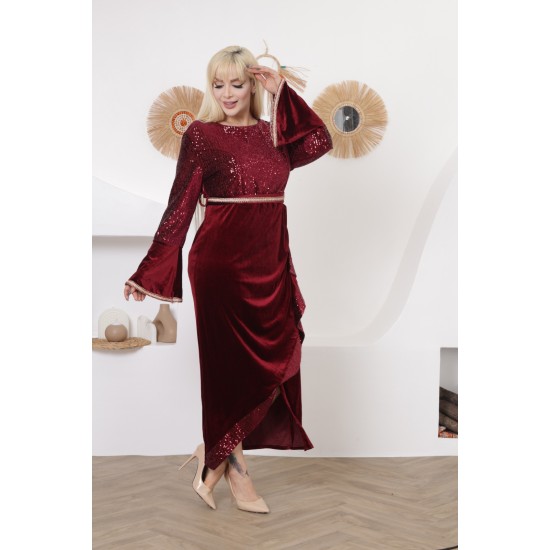 Velvet soiree dress with a luxurious burgundy color strap